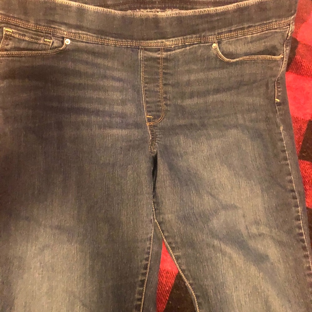 Levi’s pull on jeans